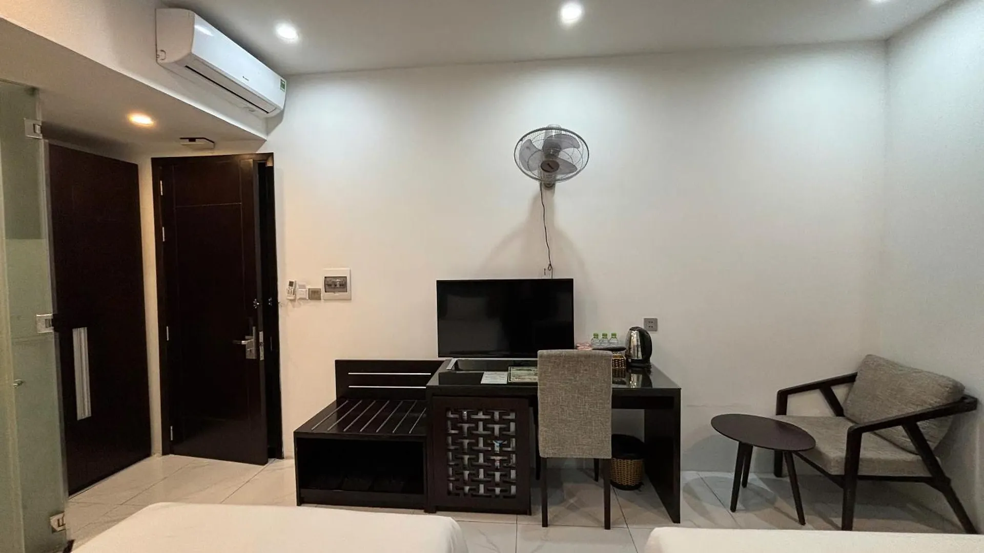 Rhm Asian Hotel Da Nang City 3*,  Vietnam